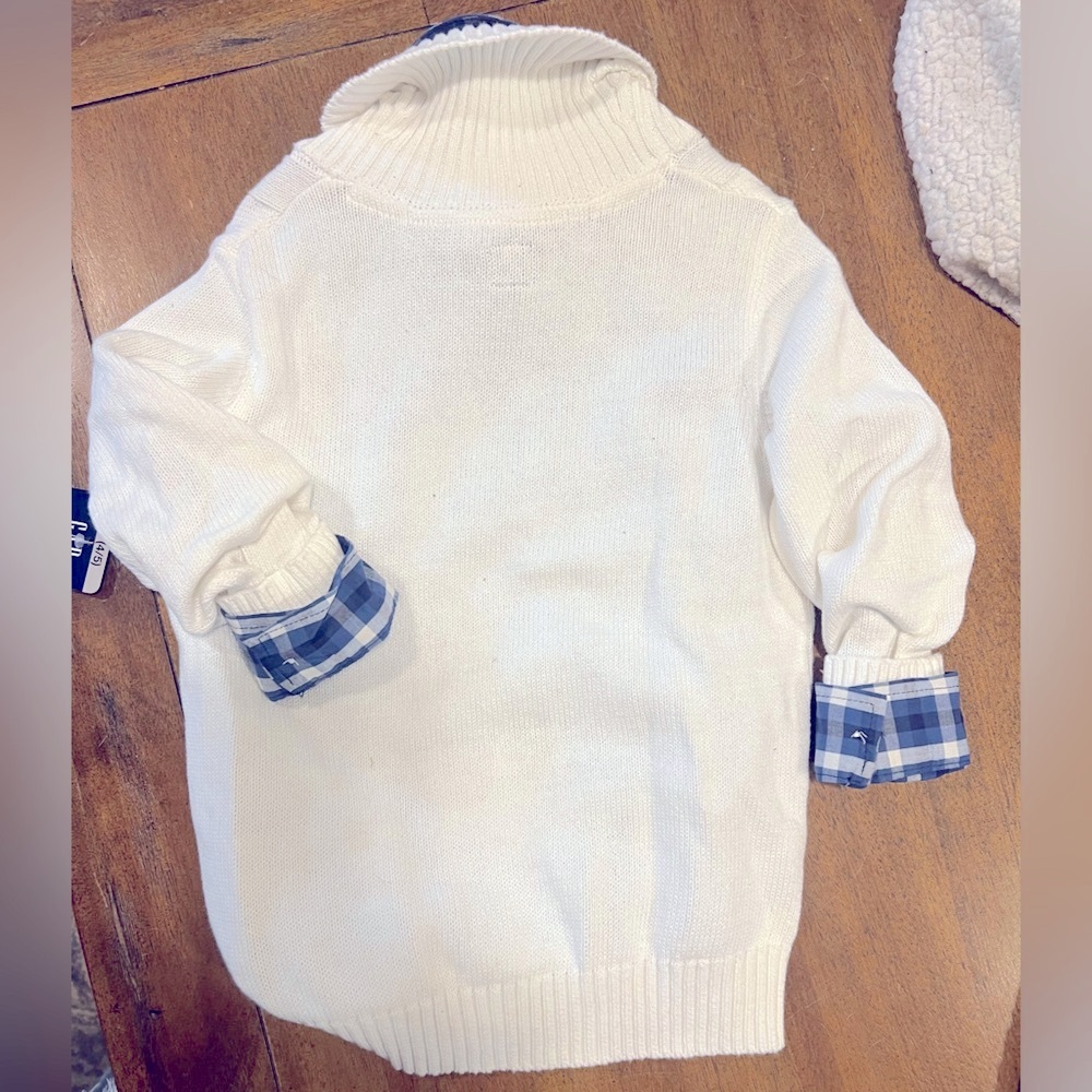 GAP White and Blue Crewneck Sweater with Ribbed Texture - Picture 2 of 4